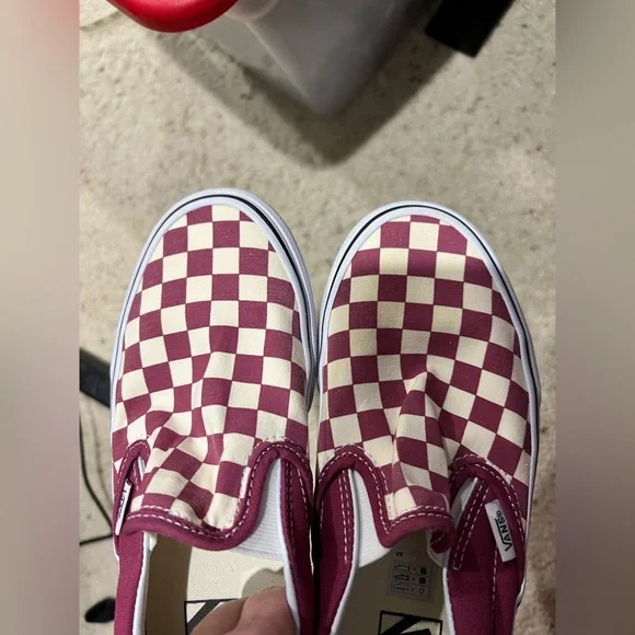 Maroon red white checkered Vans men’s 6.5, women’s 8 - Picture 4 of 7